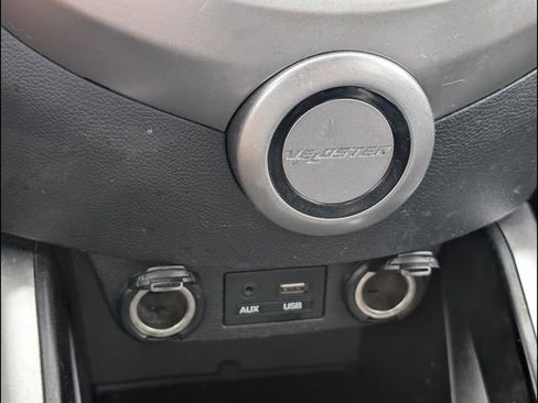 Used 2016 Hyundai Veloster FWD image 14