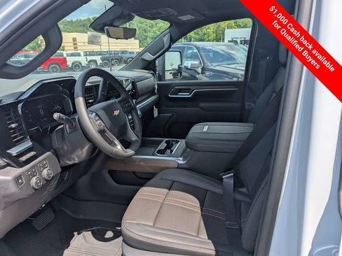 New 2026 Chevrolet Silverado 3500 High Country w/ High Country Premium Package AWD/4WD image 15