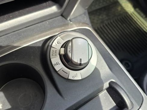 Used 2018 Toyota 4Runner SR5 image 24