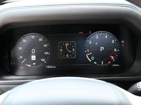 Used 2023 Land Rover Defender 90 X-Dynamic SE AWD/4WD image 28