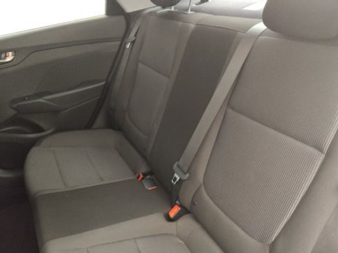 Used 2018 Hyundai Accent SE FWD image 18