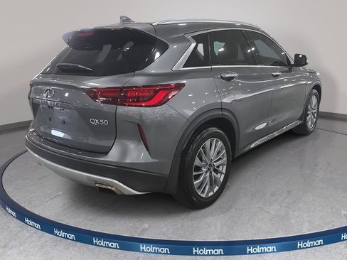 Used 2023 INFINITI QX50 Luxe FWD image 7