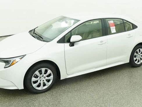 New 2026 Toyota Corolla Hybrid Sedan FWD image 34