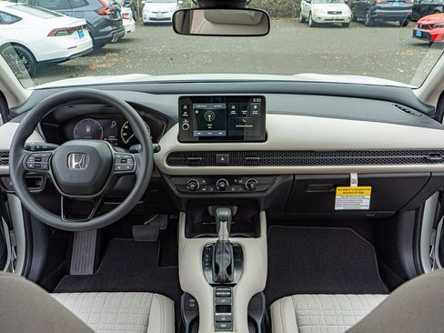 New 2026 Honda HR-V LX image 17