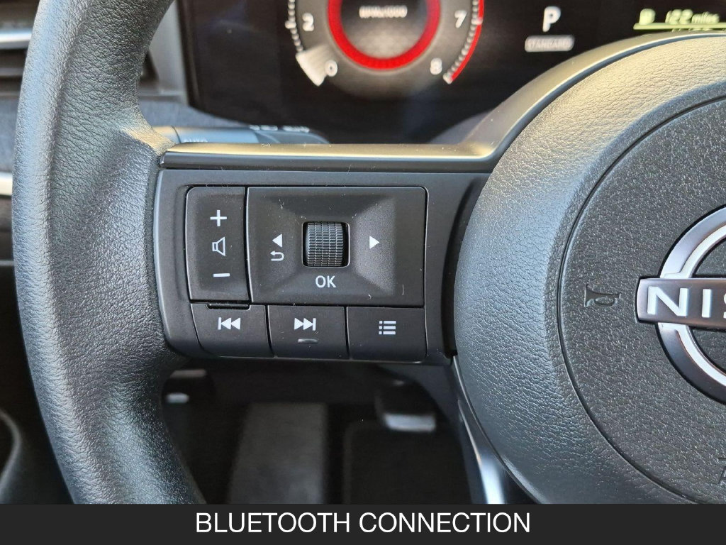 Used 2026 Nissan Kicks SV FWD image 17