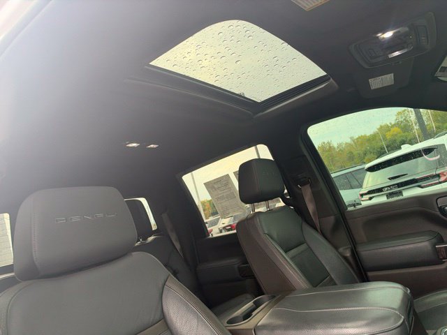 Used 2023 GMC Sierra 2500 Denali w/ Denali Ultimate Package AWD/4WD image 12