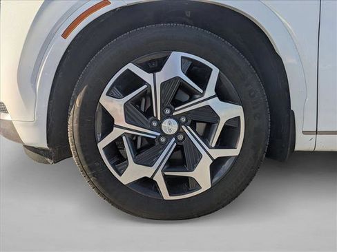 Used 2022 Hyundai Palisade Calligraphy w/ Winter Package image 17