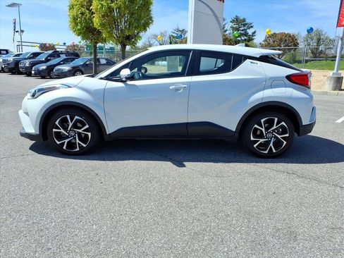 Used 2018 Toyota C-HR XLE FWD image 8
