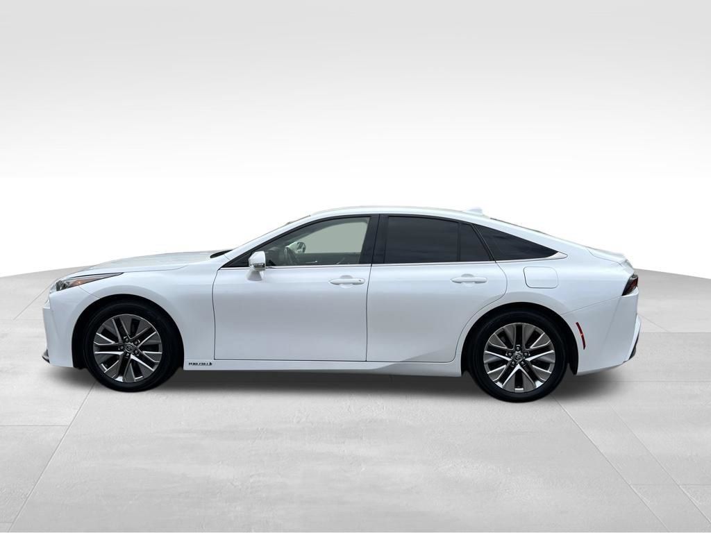 Certified 2022 Toyota Mirai w/ Advanced Technology Package RWD image 2