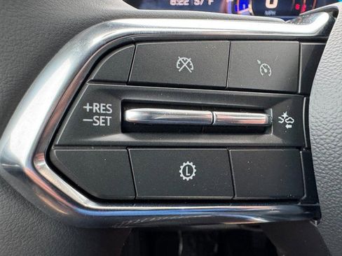 New 2026 Chevrolet Traverse LT FWD image 12