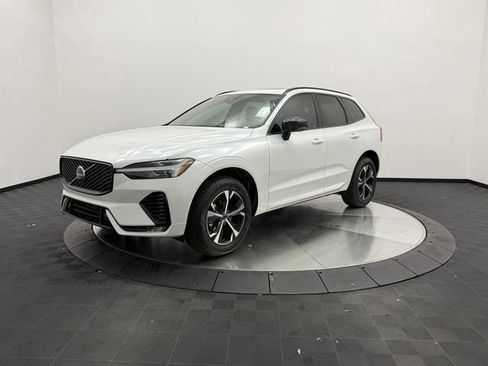 New 2026 Volvo XC60 B5 Core AWD/4WD image 3