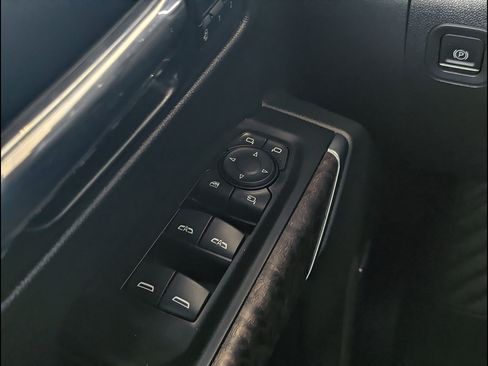 Used 2021 GMC Sierra 1500 Denali w/ Technology Package AWD/4WD image 29