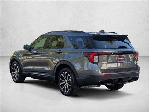 New 2026 Ford Explorer ST-Line w/ Premium Package RWD image 8