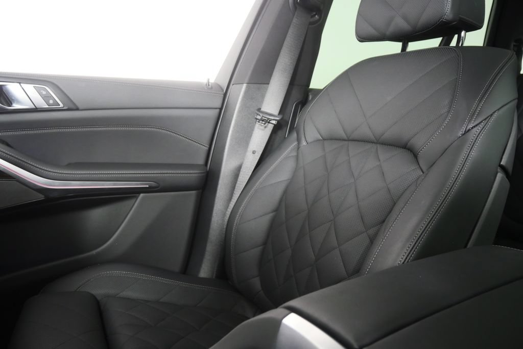 Certified 2026 BMW X5 sDrive40i RWD image 24
