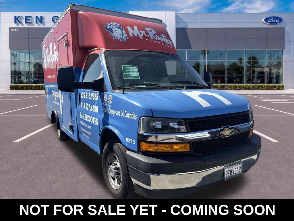 Used 2023 Chevrolet Express 3500 w/ Power Convenience Package RWD image 1