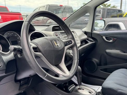 Used 2010 Honda Fit Sport image 19