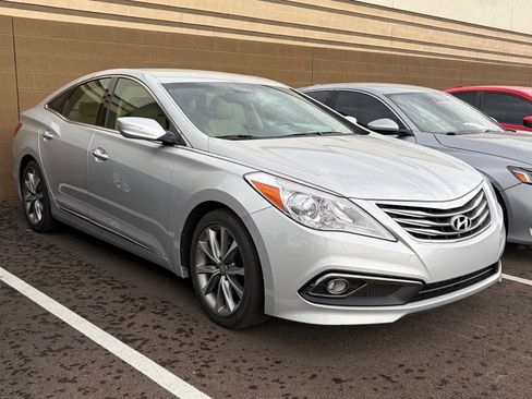Used 2016 Hyundai Azera image 2