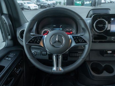Used 2026 Mercedes-Benz Sprinter 2500 image 20