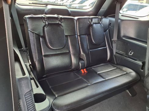 Used 2024 Ford Explorer ST w/ Equipment Group 401A AWD/4WD image 16