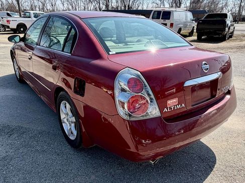 Used 2005 Nissan Altima 3.5 SL image 9