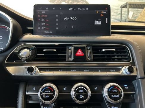 Used 2023 Genesis G70 2.0T AWD/4WD image 81