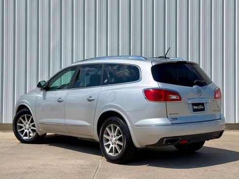 Used 2017 Buick Enclave Leather AWD/4WD image 4