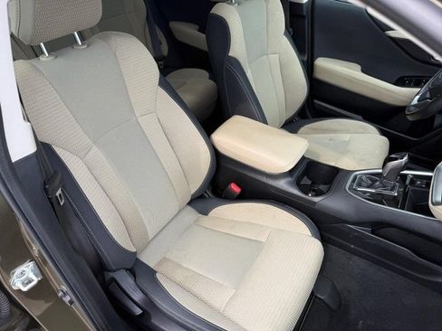 Used 2022 Subaru Outback Premium AWD/4WD image 11