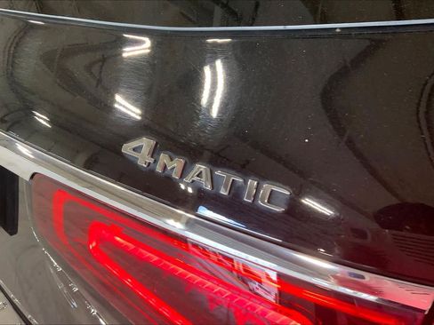 Used 2021 Mercedes-Benz GLS 450 4MATIC image 10