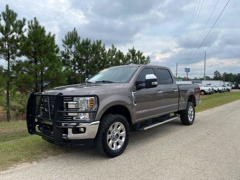 Used 2019 Ford F250 Lariat w/ Chrome Package AWD/4WD image 1