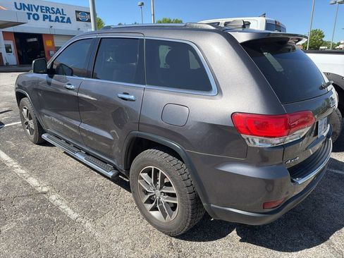 Used 2018 Jeep Grand Cherokee Limited AWD/4WD image 2