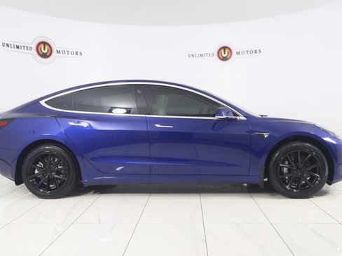 Used 2020 Tesla Model 3 Standard Range image 2