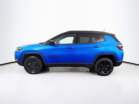 Used 2024 Jeep Compass Trailhawk AWD/4WD image 4