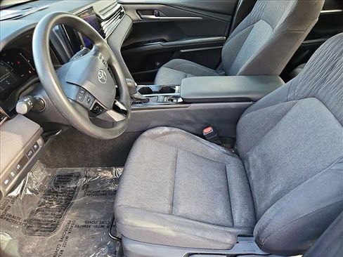 Used 2025 Toyota Camry LE FWD image 21