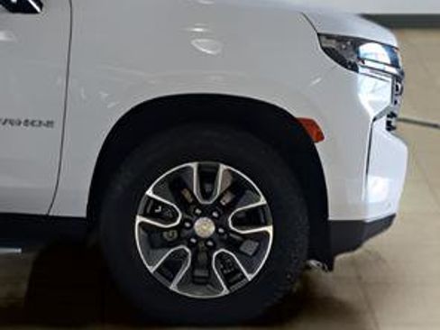 Used 2021 Chevrolet Tahoe LT w/ LT Signature Package image 37