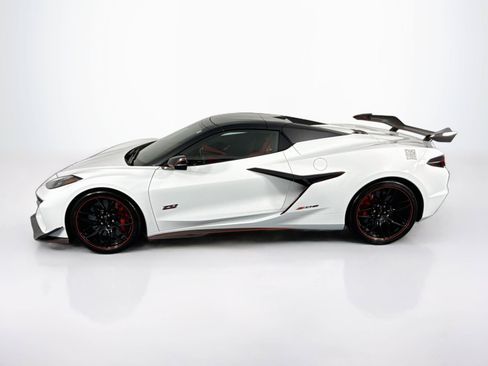 Used 2025 Chevrolet Corvette Z06 w/ Z07 Performance Package RWD image 73