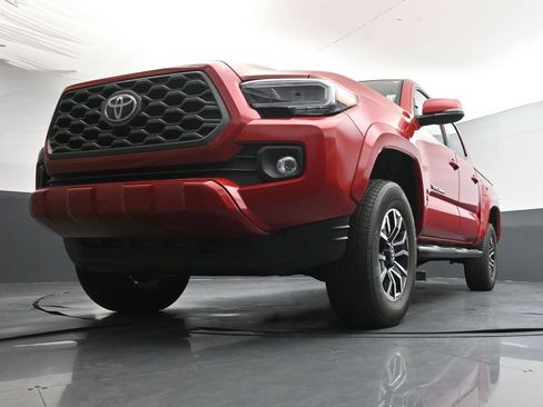 Used 2023 Toyota Tacoma TRD Sport AWD/4WD image 34