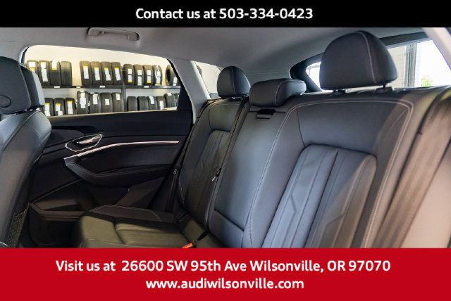 Used 2024 Audi Q8 e-tron Premium AWD/4WD image 25