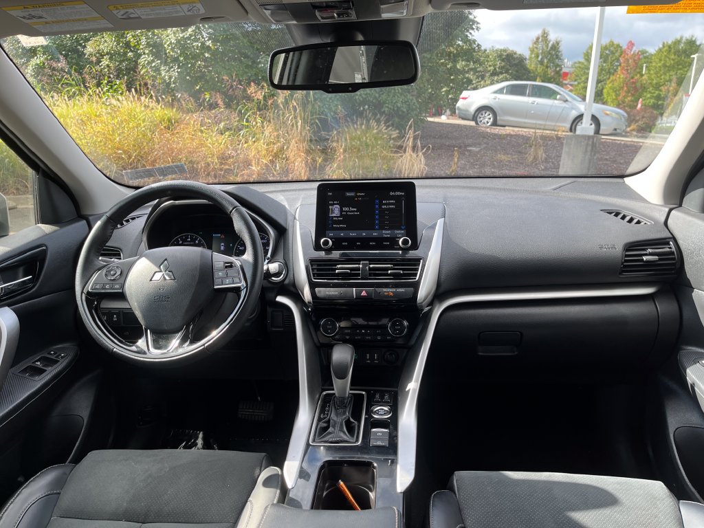 Used 2024 Mitsubishi Eclipse Cross SEL AWD/4WD image 13
