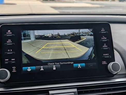 Certified 2022 Honda Accord Touring image 10