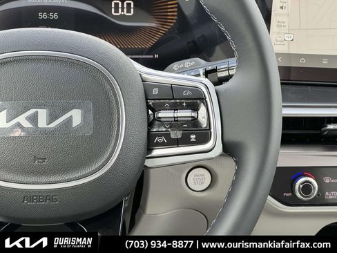 New 2025 Kia Sorento S image 17