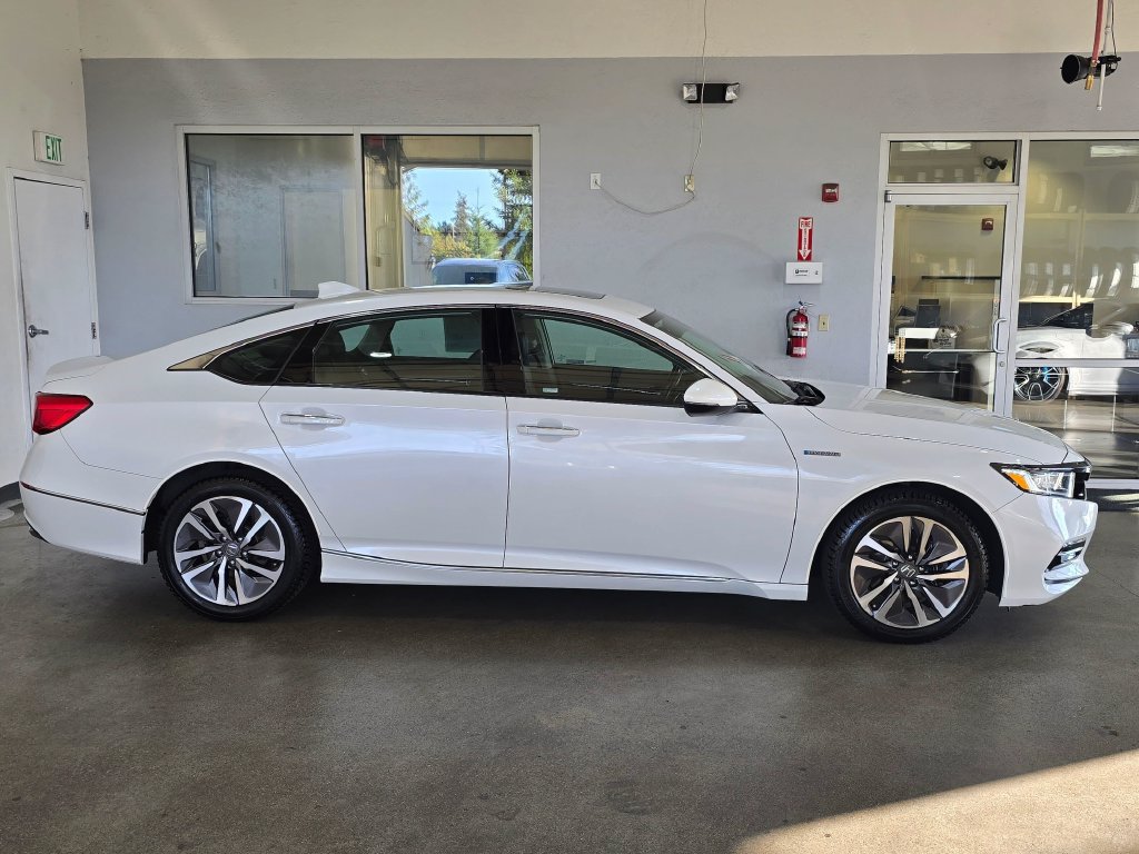 Used 2020 Honda Accord Touring image 4