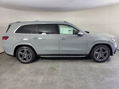 New 2026 Mercedes-Benz GLS 450 4MATIC image 3
