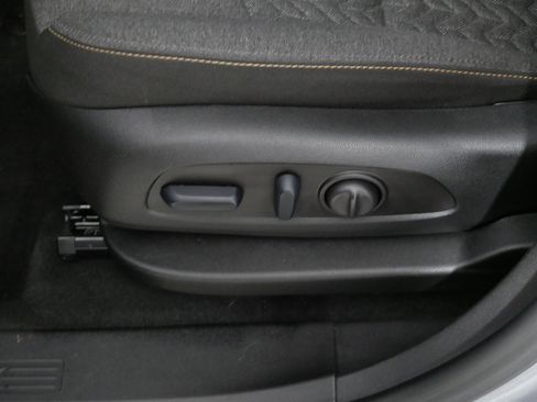 Used 2024 Chevrolet Equinox LT w/ LPO, Floor Liner Package image 20