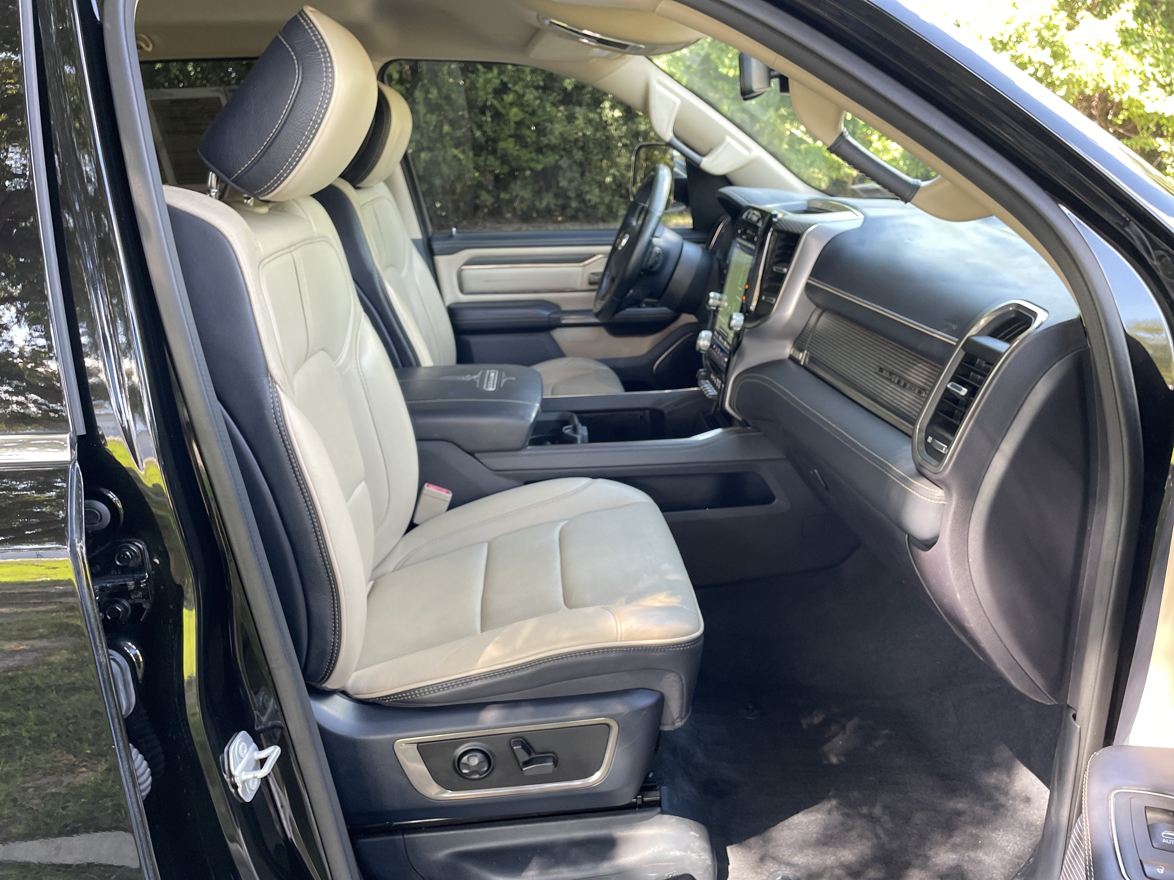 Used 2020 RAM 1500 Limited w/ Trailer Tow Group AWD/4WD image 30