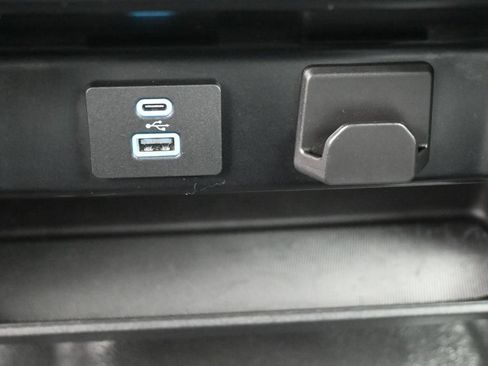 Used 2024 Ford F150 XL RWD image 15