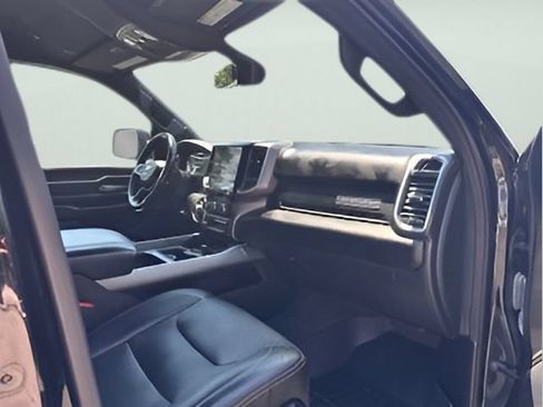 Used 2022 RAM 1500 Big Horn w/ Night Edition AWD/4WD image 23