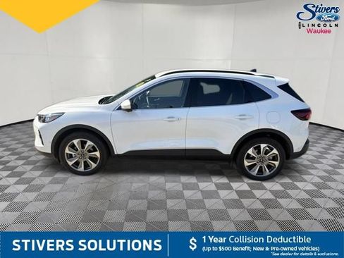 Used 2023 Ford Escape Platinum w/ Premium Technology Package AWD/4WD image 11