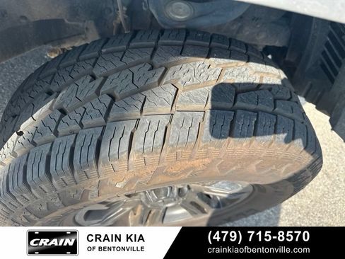 Used 2021 Toyota Tacoma SR AWD/4WD image 13