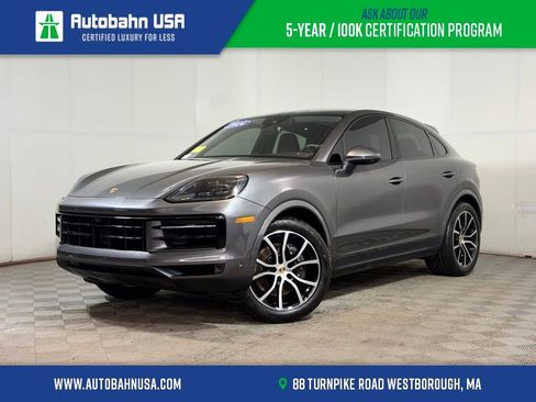 Used 2024 Porsche Cayenne Coupe image 1