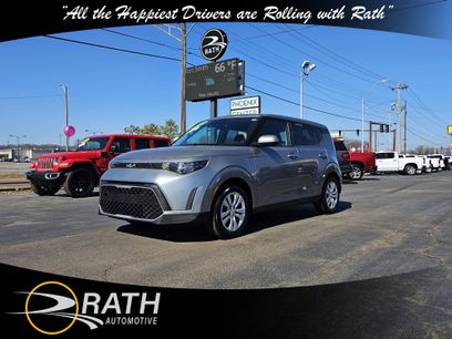 Used 2023 Kia Soul LX